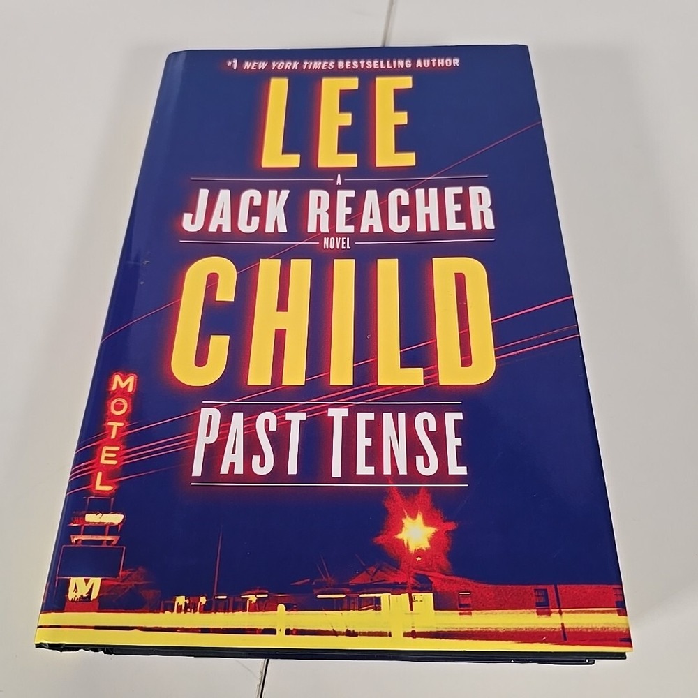 Past Tense: A Jack Reacher Novel - Hardcover By Child, Lee - GOOD - Picture 1 of 4